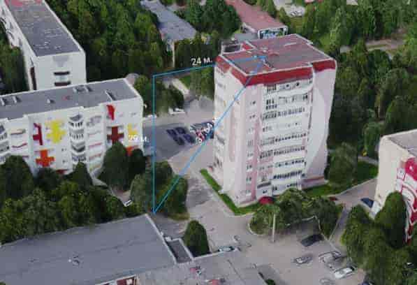 Изображение трёхмерной модели с линиями измерения высоты здания